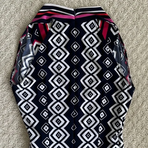 Joseph Ribkoff Abstract Print Sleeveless Sheath Dress Navy/Pink/White Size 4 - Picture 9 of 13